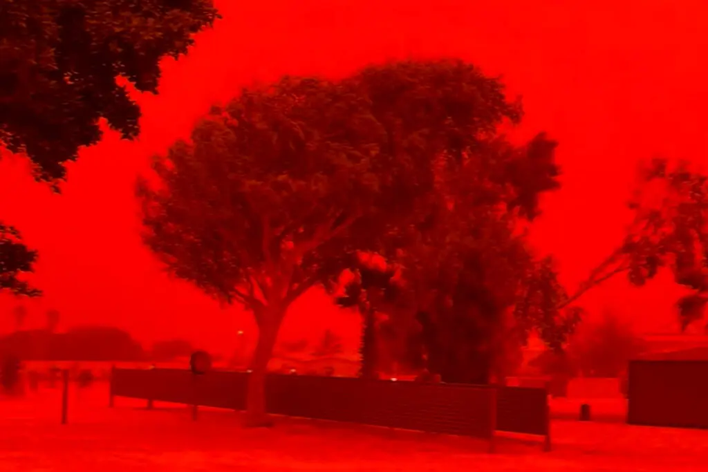 How Cyclone Narelle Turned the Australian Sky Blood Red
